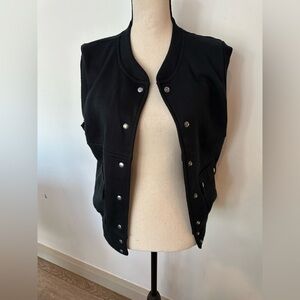 Jaguar vintage, black snap button vest fleece SZ  M